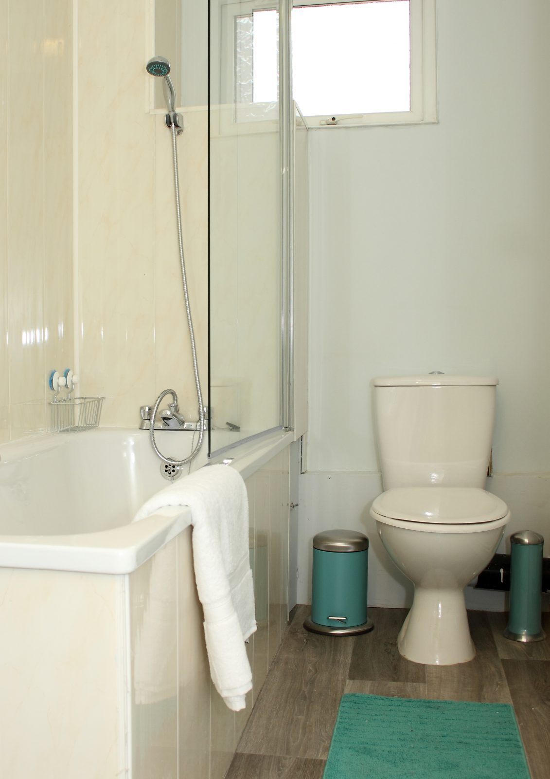 mcquaid-appartment-dungannon-18 McQuaid Apartment Suite - Self-Catering Accommodations in Dungannon, Northern Ireland